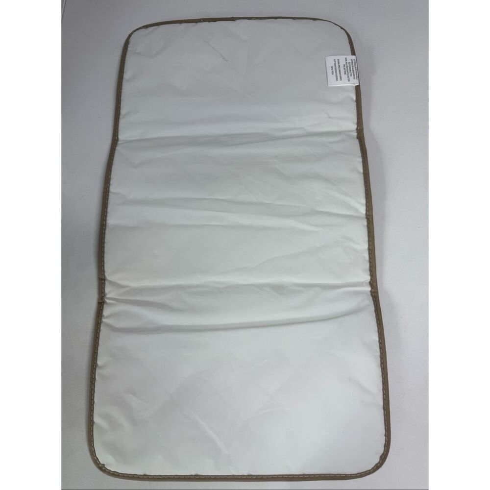 Beaba Changing Mat Tan Quilted - Picture 6 of 7